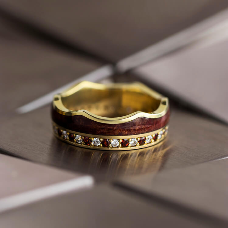 Eduan | Crown Ring, Wood Wedding Band in Yellow Gold - DJ1020YG